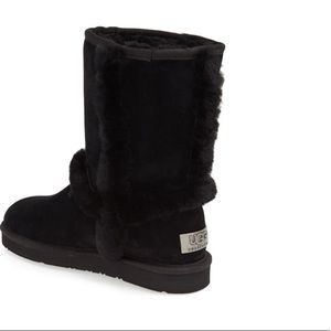 Fur trimmed black ugg boots